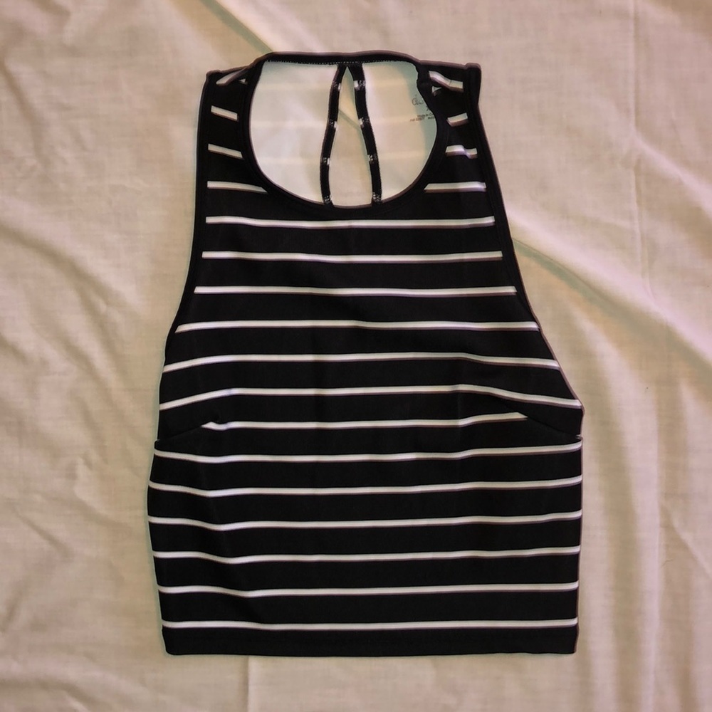 Crop top bundle!! - Picture 3 of 7